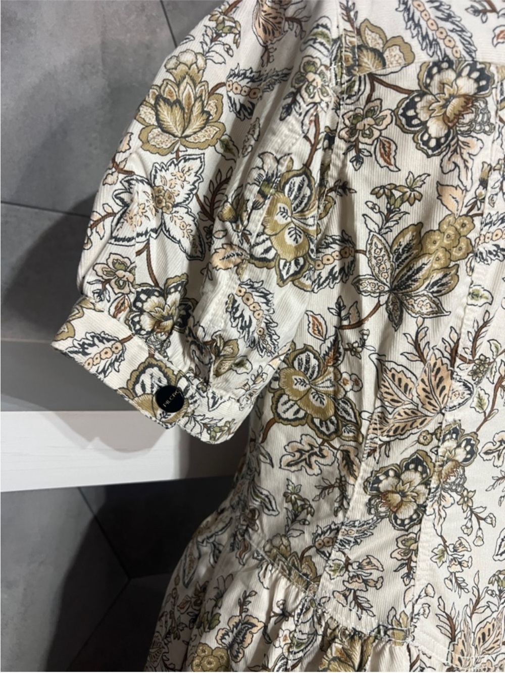 Floral Button-Front Midi Dress in Cream and Brown - Picture 9 of 14